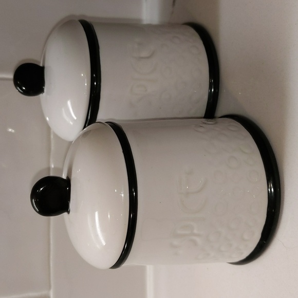 🌿 ANTHRO Black "Striped Spice Jar" by Biscuit - Picture 2 of 6